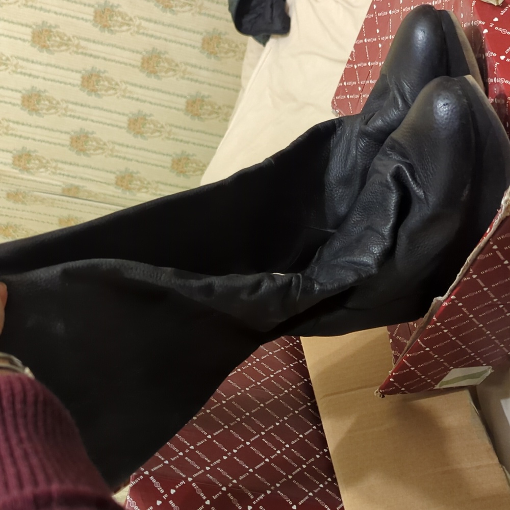 80%20 Jackie 4.5 in hidden wedge boot 1.5 in platform siz9 black pebble leather